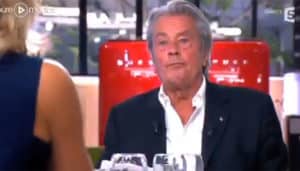 Alain Delon sur l’homosexualité : « C à vous » se défend