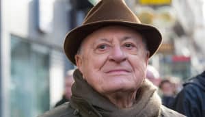 Pierre Bergé « désapprouve » le cahier livres du Monde