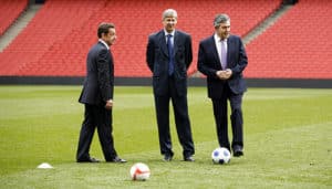 Le Grand Journal voulait recruter Sarkozy comme chroniqueur foot