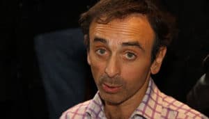 Grenade dans un bunker : Haziza traite Zemmour de « militant de la haine »