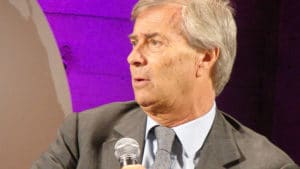 Canal+ : Bolloré convoqué par le CSA