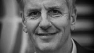 La charge des associations bienpensantes contre Bernard de la Villardière