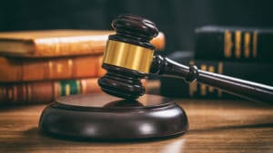 Fake news : vers une judiciarisation de l'information en France