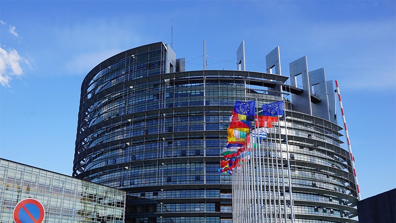 A la veille des élections de mai 2019 le Parlement européen fait sa propagande contre la propagande