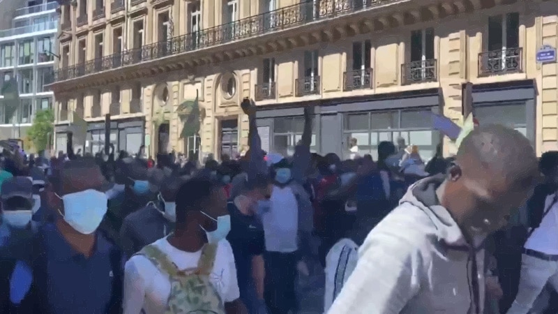 Manifestation de clandestins à Paris le 30 mai : des médias entre neutralité et bienveillance