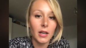 Quand Marion Maréchal ne met pas le genou à terre, réactions des médias