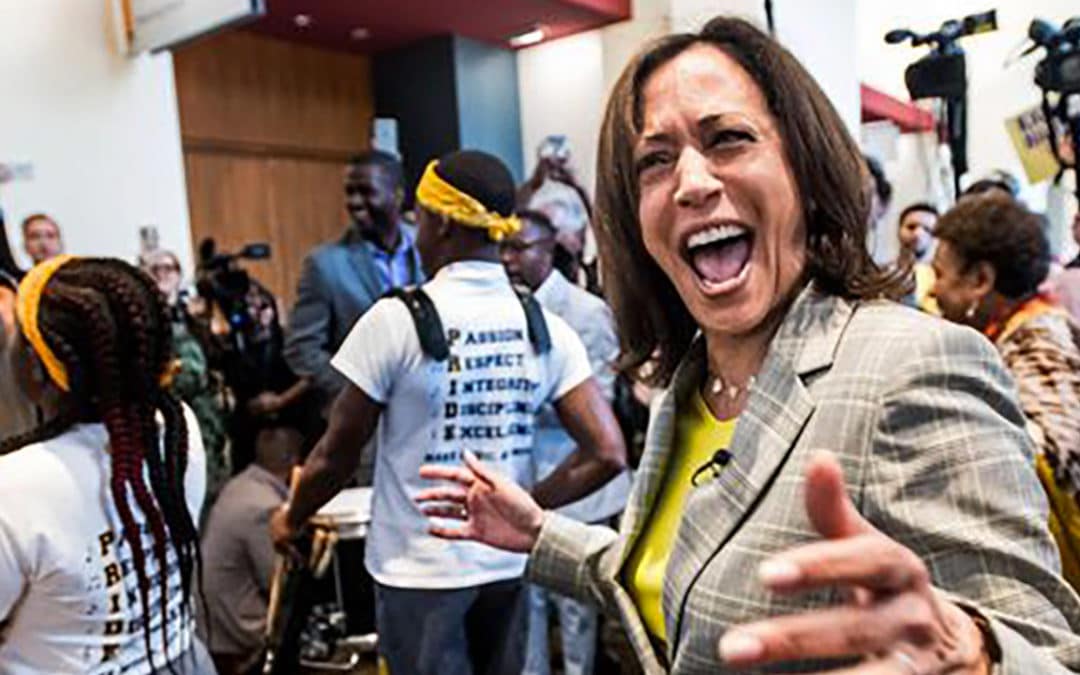 Politique fiction, les médias éliminent Biden et offrent la présidence à Kamala Harris