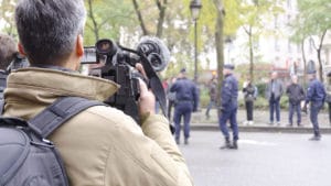 Diffusion d’images de policiers : le bal des faux derches