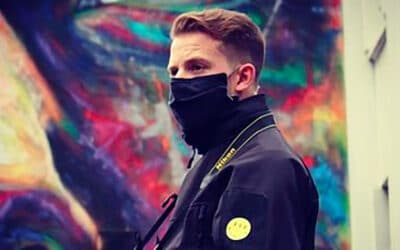 Élie Guckert : journaliste indépendant ou complotiste à la solde de l’oligarque Soros ?