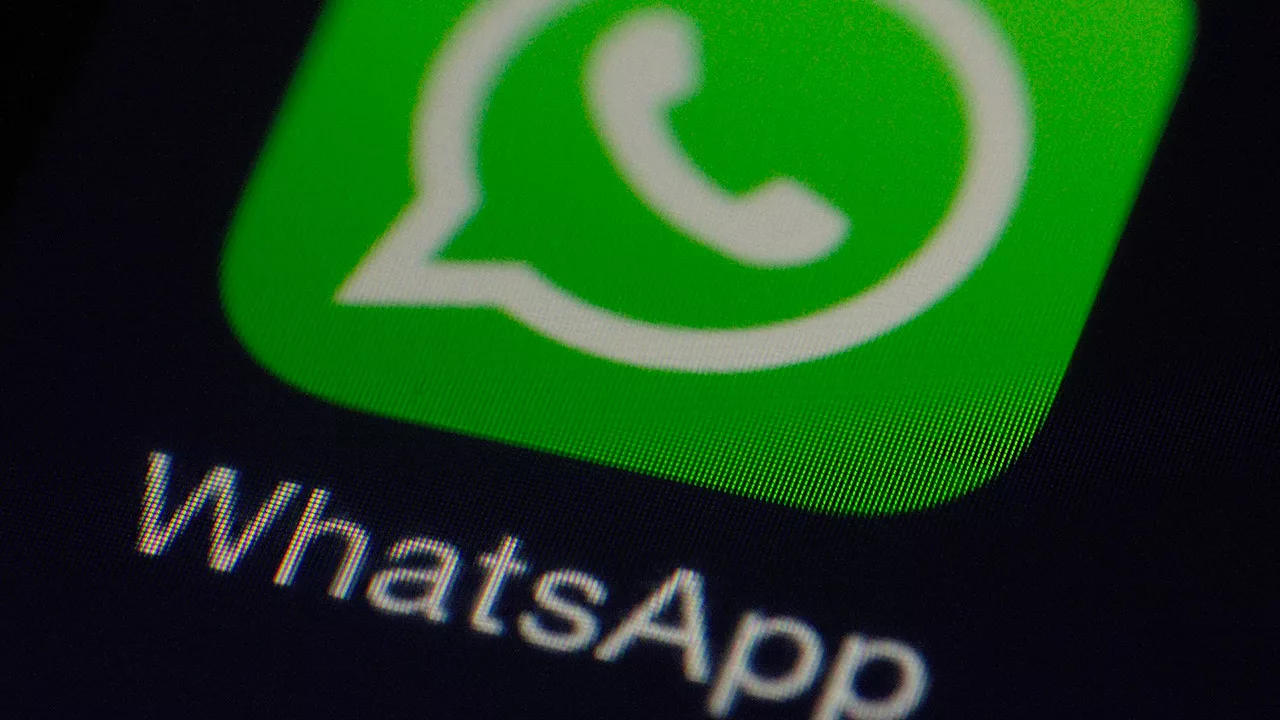 WhatsApp en difficulté bat sa coulpe