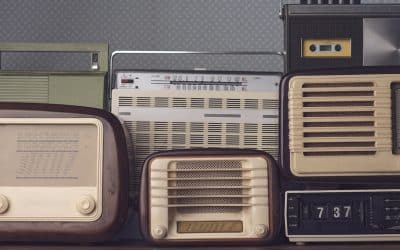 Les ondes françaises en pleine tempête : France Inter en chute libre, Europe 1 s’envole et Radio Nova&nbsp;monte