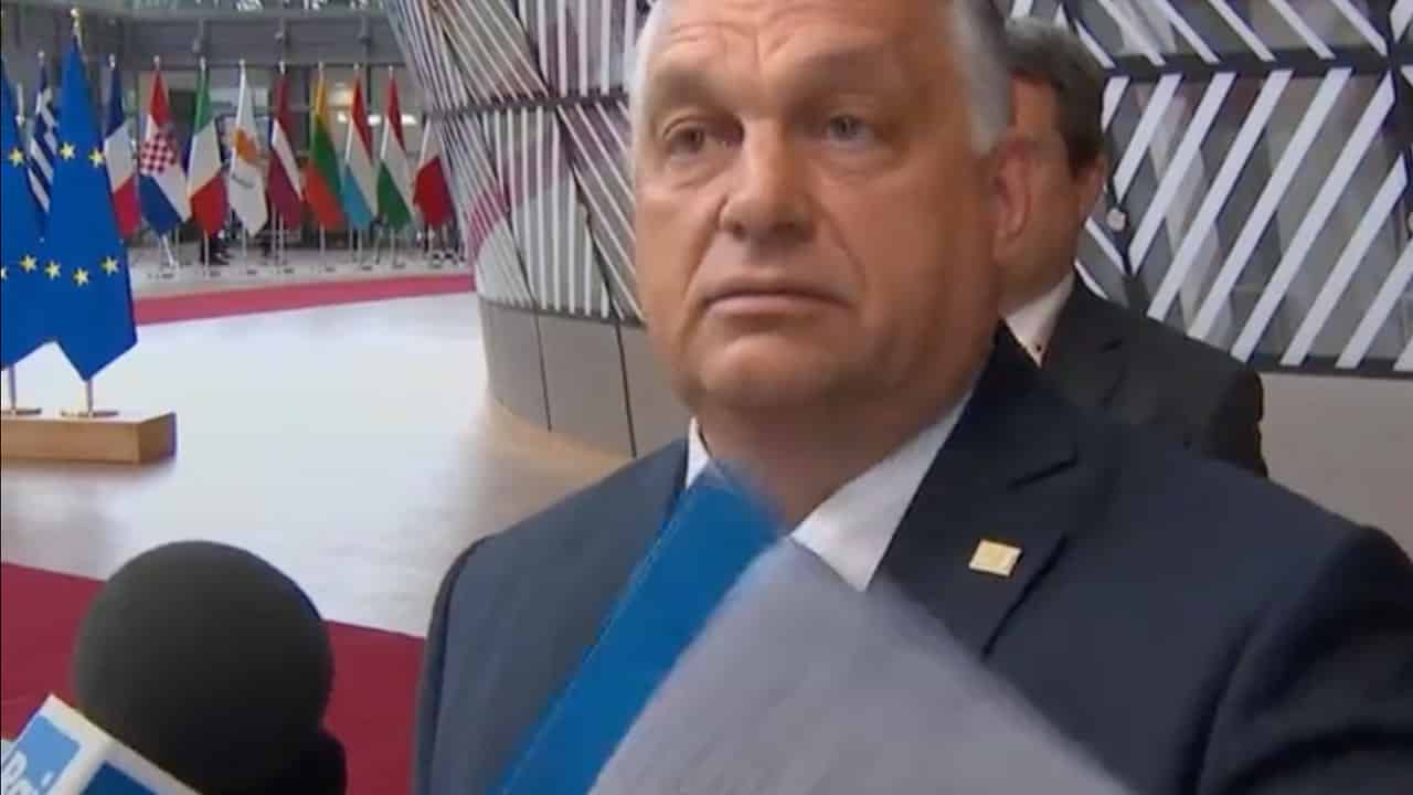 Quand Viktor Orbán remballe une journaliste d’Euronews