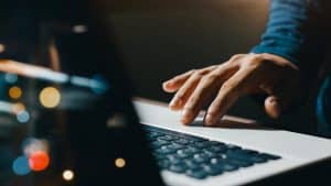 Conférence de l’AEGE : « Pourvoir exécutif : veille et influence médiatiques »