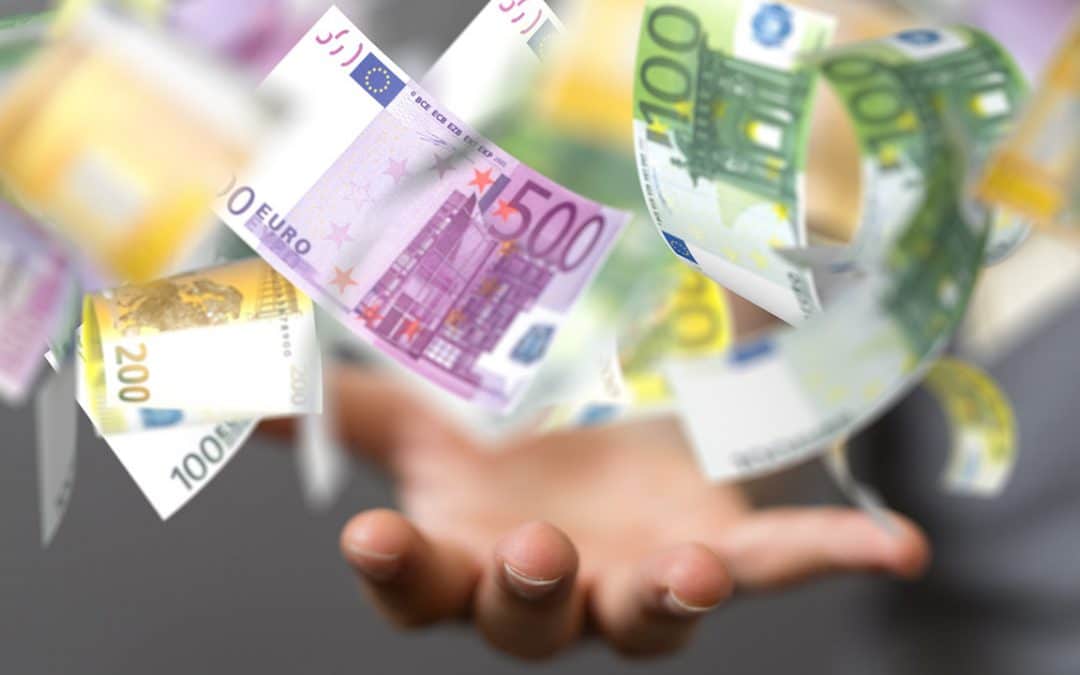 Les cultureux contre le RN, les médias mobilisés pour préserver les subventions