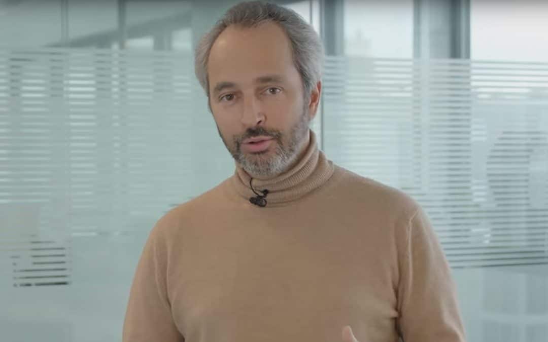 M6 : Nicolas de Tavernost s’en va couvert de gloire et adoube son successeur David Larramendy