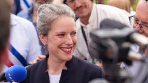 Lucie Castets et Daniel Schneidermann sont dans un bateau