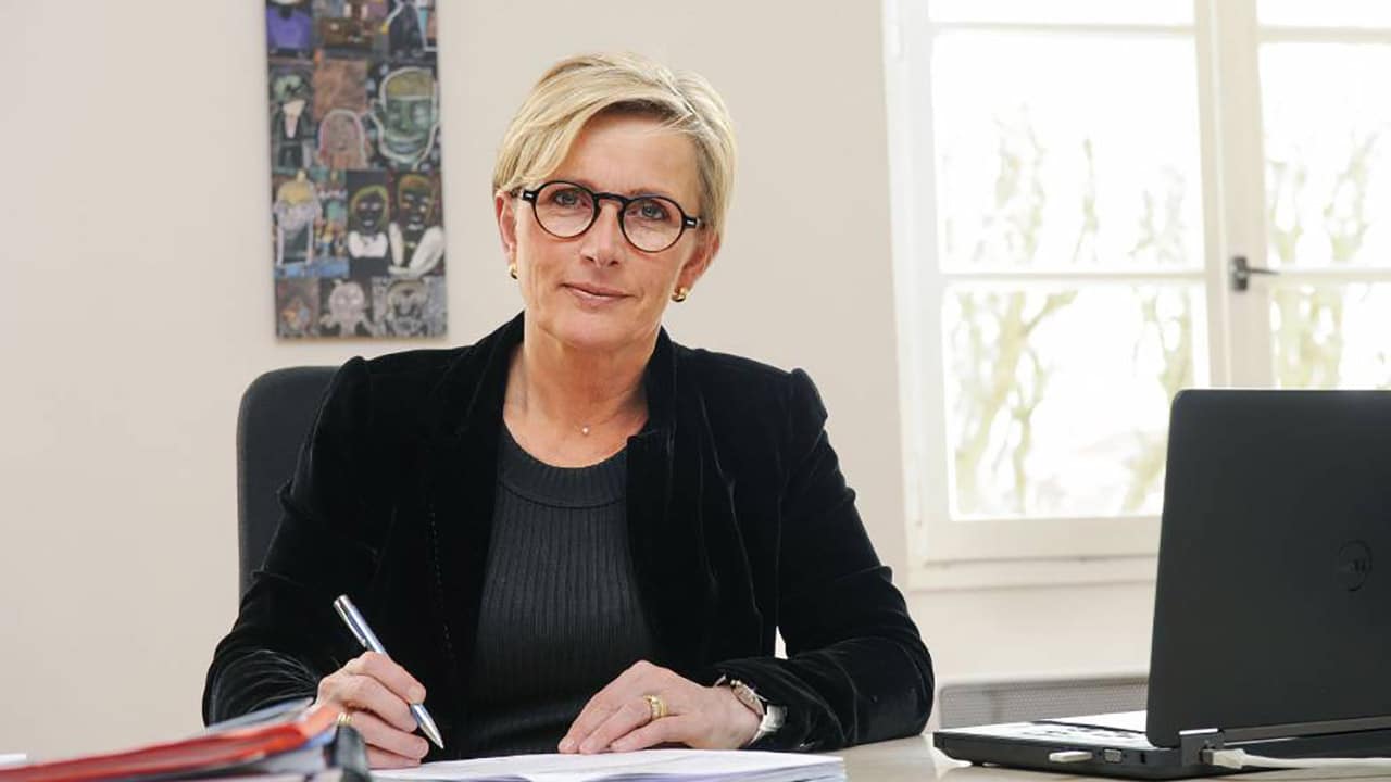 EXCLUSIF Meurtre de Thomas à Crépol : « On me tombe dessus pour avoir eu le courage de dire les mots », dénonce Marie-Hélène Thoraval EXCLUSIF Meurtre de Thomas à Crépol : « On me tombe dessus pour avoir eu le courage de dire les mots », dénonce Marie-Hélène Thoraval