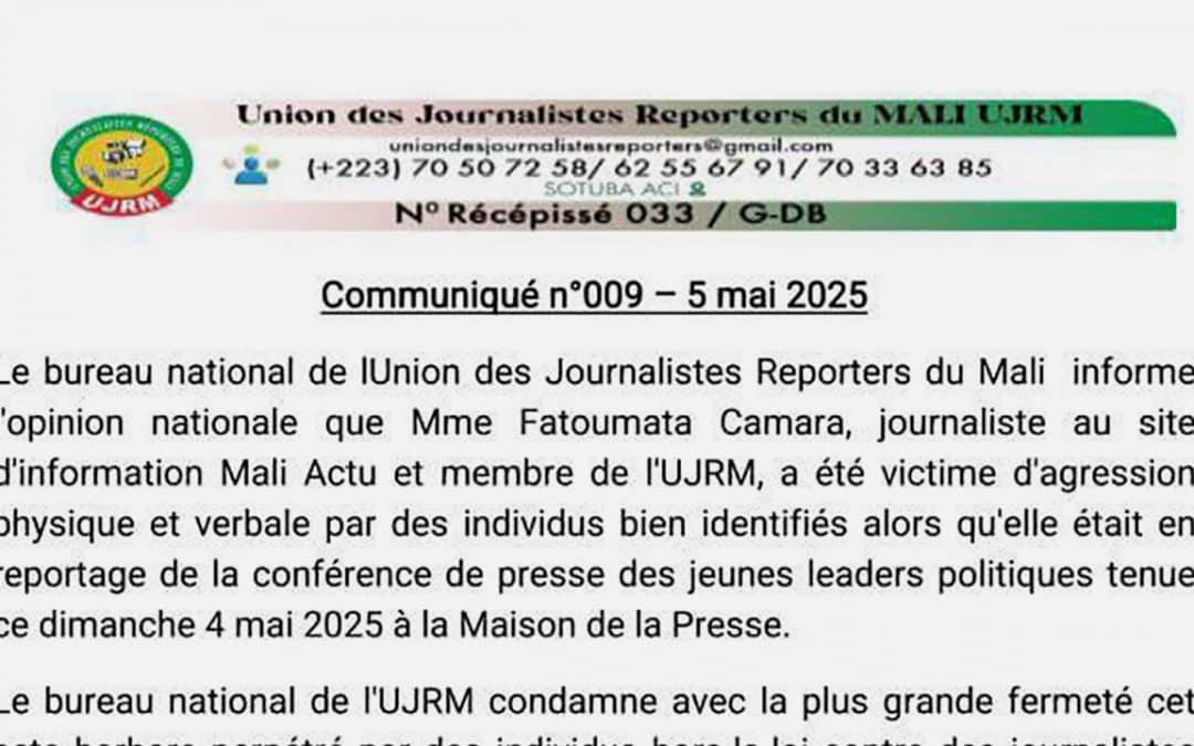 Dans les pays du Sahel, les journalistes démythifient les régimes putschistes
