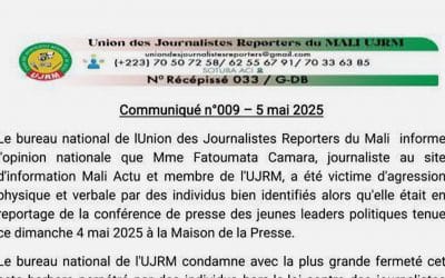 Dans les pays du Sahel, les journalistes démythifient les régimes putschistes