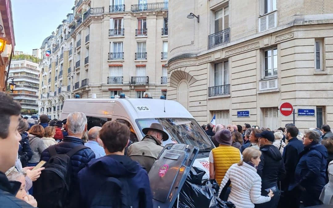 Comment la presse étrangère s’est passionnée pour l’incarcération de Nicolas Sarkozy